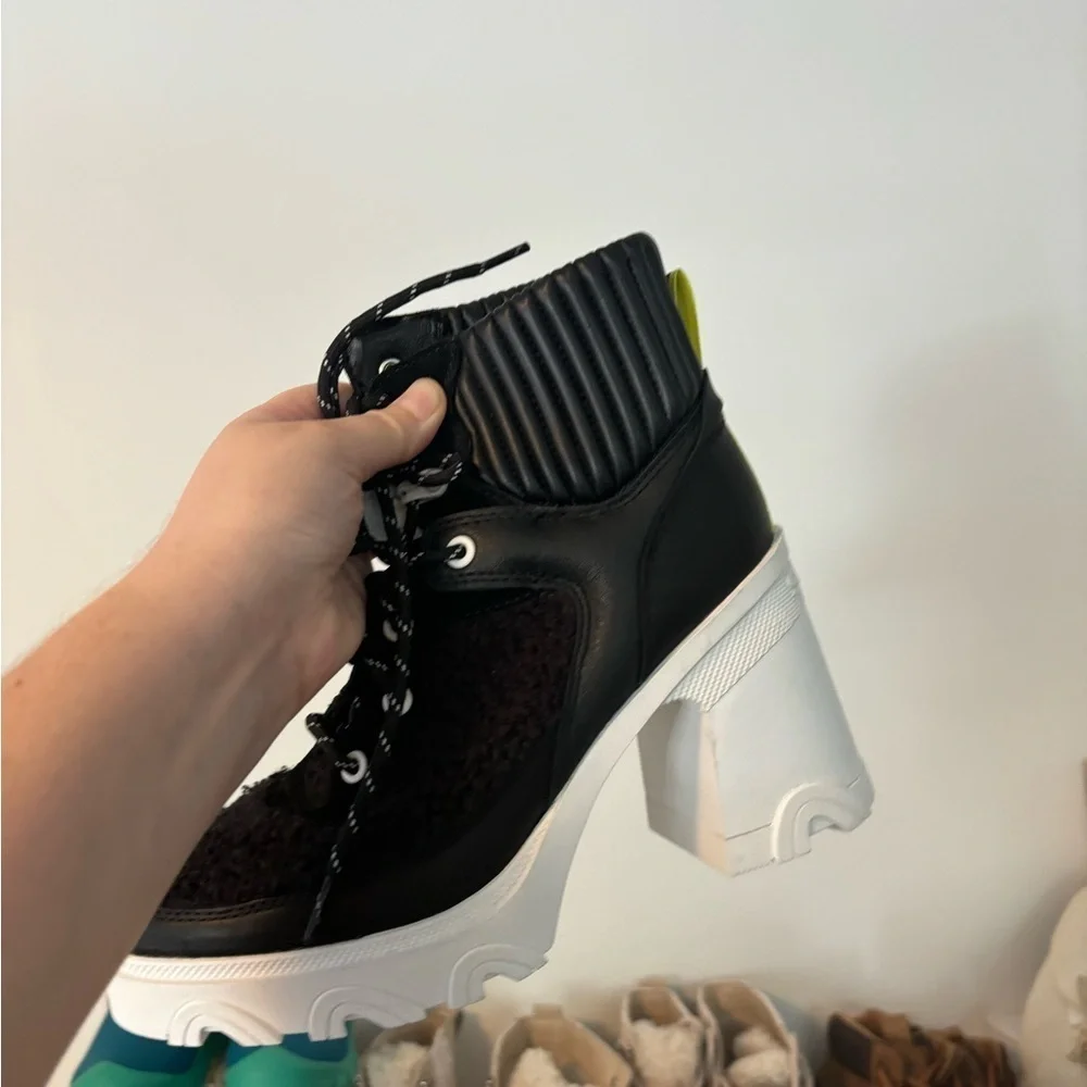 NWT SOREL Brex™ Leather & Faux Shearling Block Heel Lace-Up Bootie (Women)